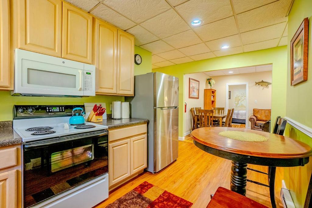Hidden Gem, 3 Bed Cozy Condo - Dogs Welcomed Бейфилд Экстерьер фото